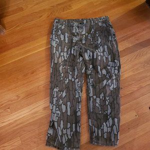 Cabela’s  Camo Hunting Pants, Men's size 40x32
